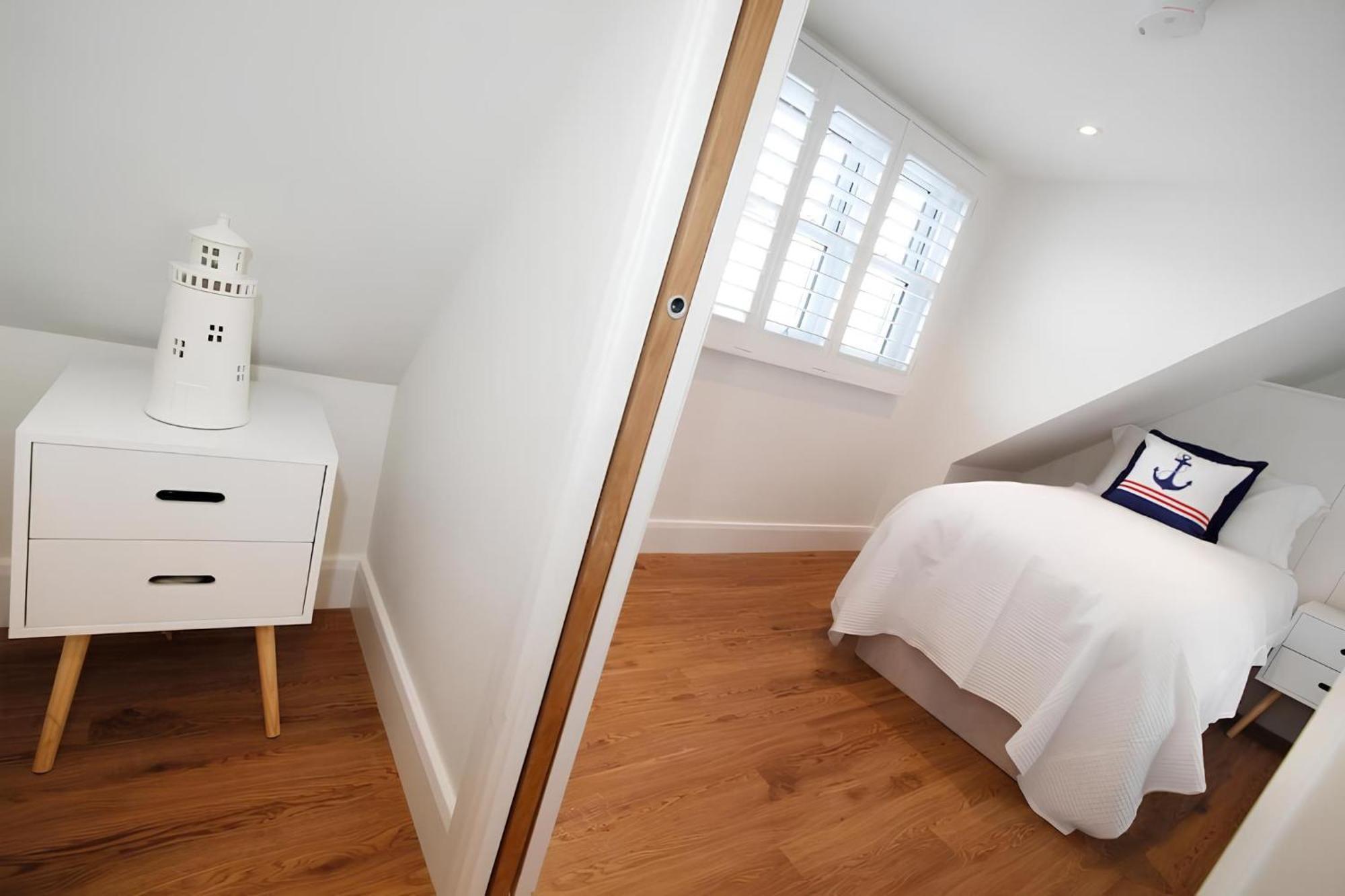 Tucked Away, Beach Access Sleeps 4 The Mumbles Luaran gambar