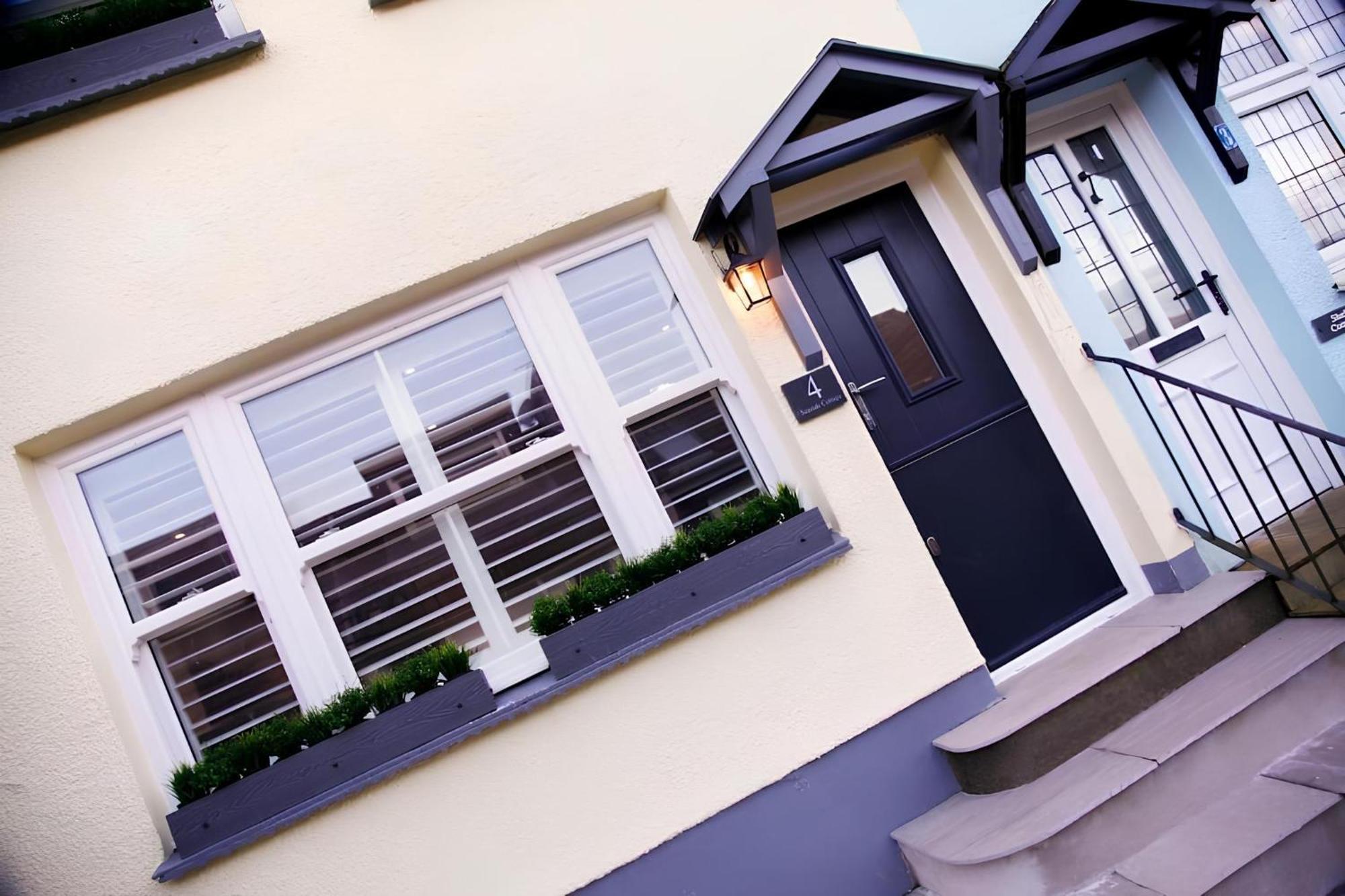 Tucked Away, Beach Access Sleeps 4 The Mumbles Luaran gambar